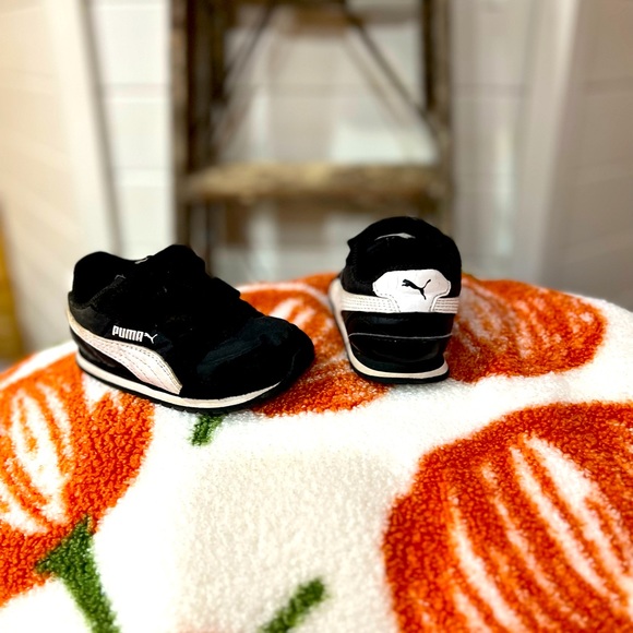 Puma Toddler Shoe size 7 - Picture 1 of 3